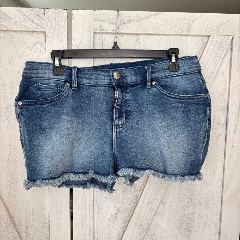 VENUS Blue Denim Jean Shorts Women’s 12 Mid Rise Cut Off Pockets